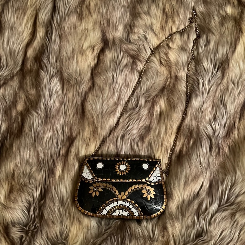 Tiled hard case purse